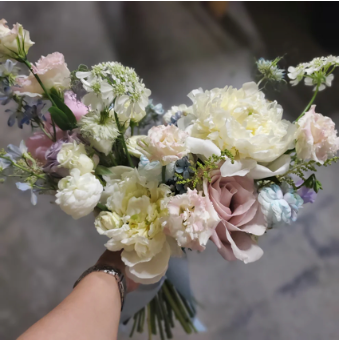 Wedding l Bridal Bouquet • 신부부케 (20-30 cm)