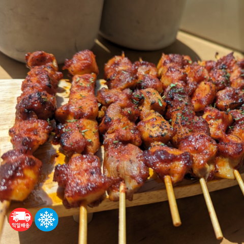 얌얌 l Chicken Skewers • 닭꼬치 8's
