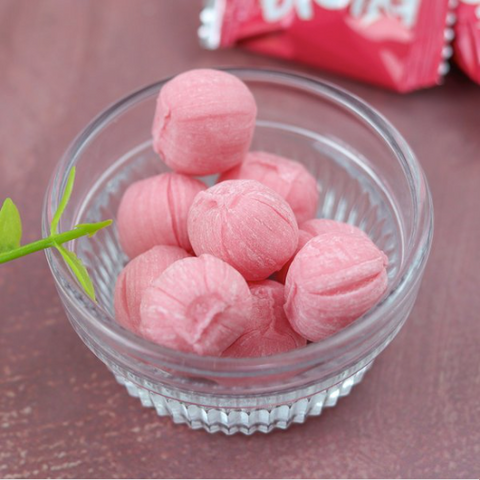 Orion l Ice Plum Flavor 42g - A tingle as soon as you put it in your mouth! Then, the sweetness of plums melts in your mouth!