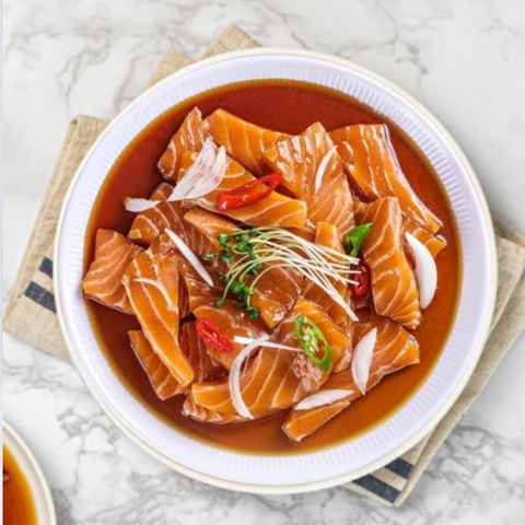 Cold Soy Sauce Salmon 800g - Fresh salmon marinated in a secret soy sauce with onions, refreshing lemon, and a savory kick!