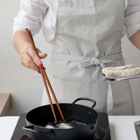 Kitchen Utensils l Lacquered Frying Chopsticks • 천연 옻칠 우드 튀김 젓가락