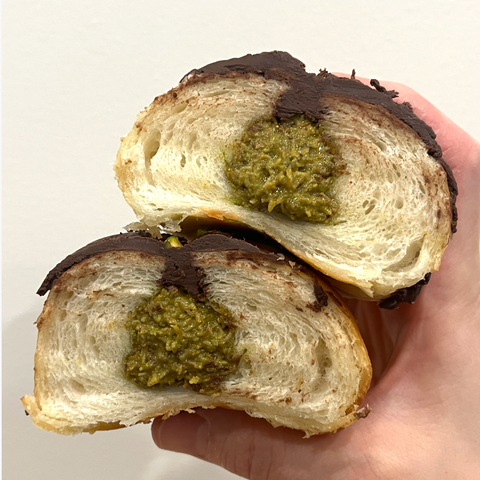 Salty Bear l 두바이초콜릿 소금빵