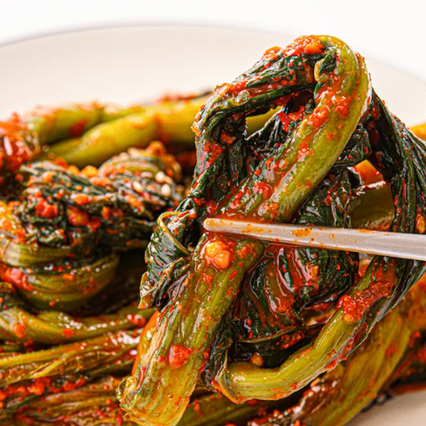 Moon's Kitchen l Dolsan Mustard Kimchi 900ml